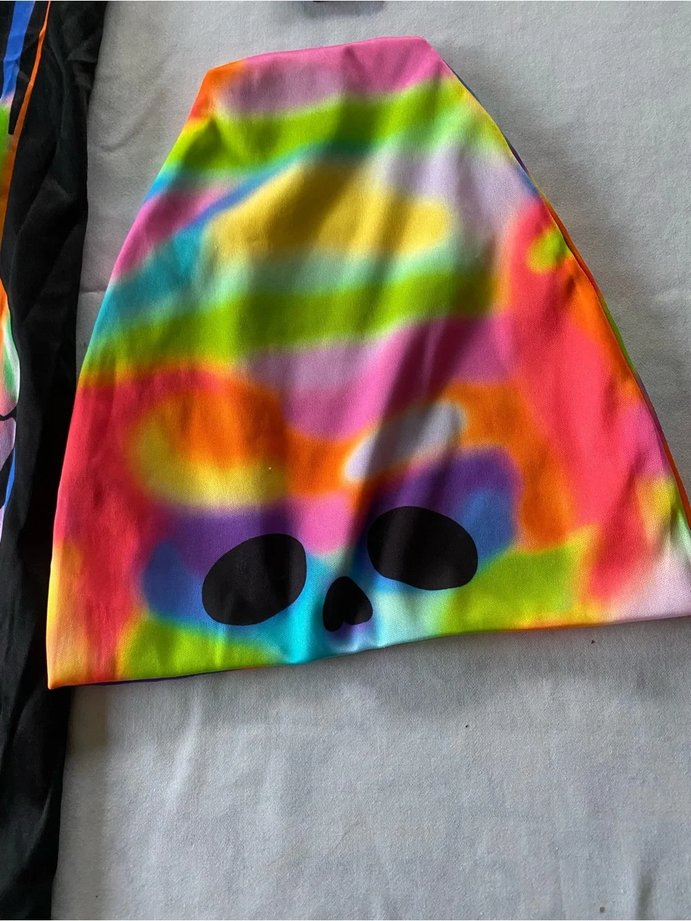NWOT Halloween Multi-colored Skeleton Costume With Hat Size Kids Large